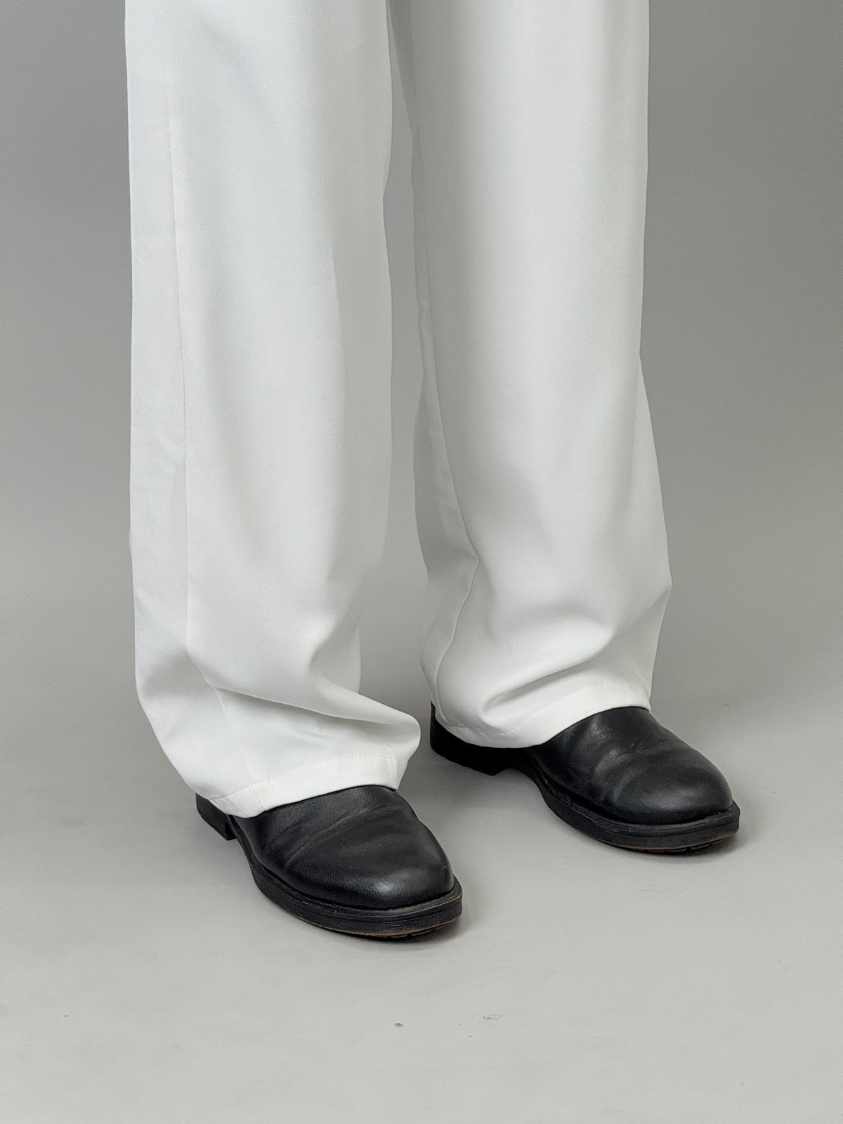 Off-White Straight Fit Plain Formal Pants