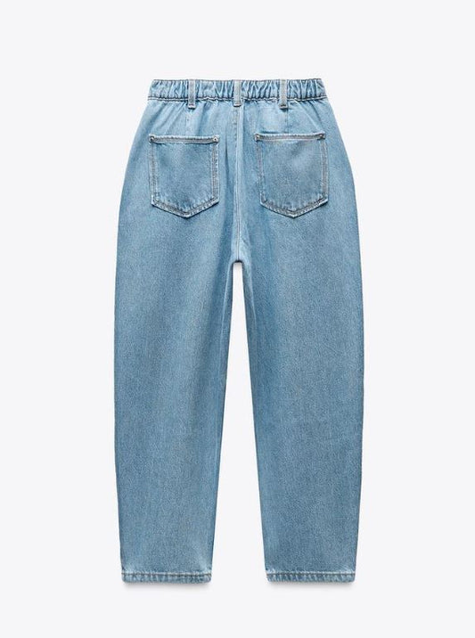 LIGHT BLUE MID-RISE TAPERED JEANS
