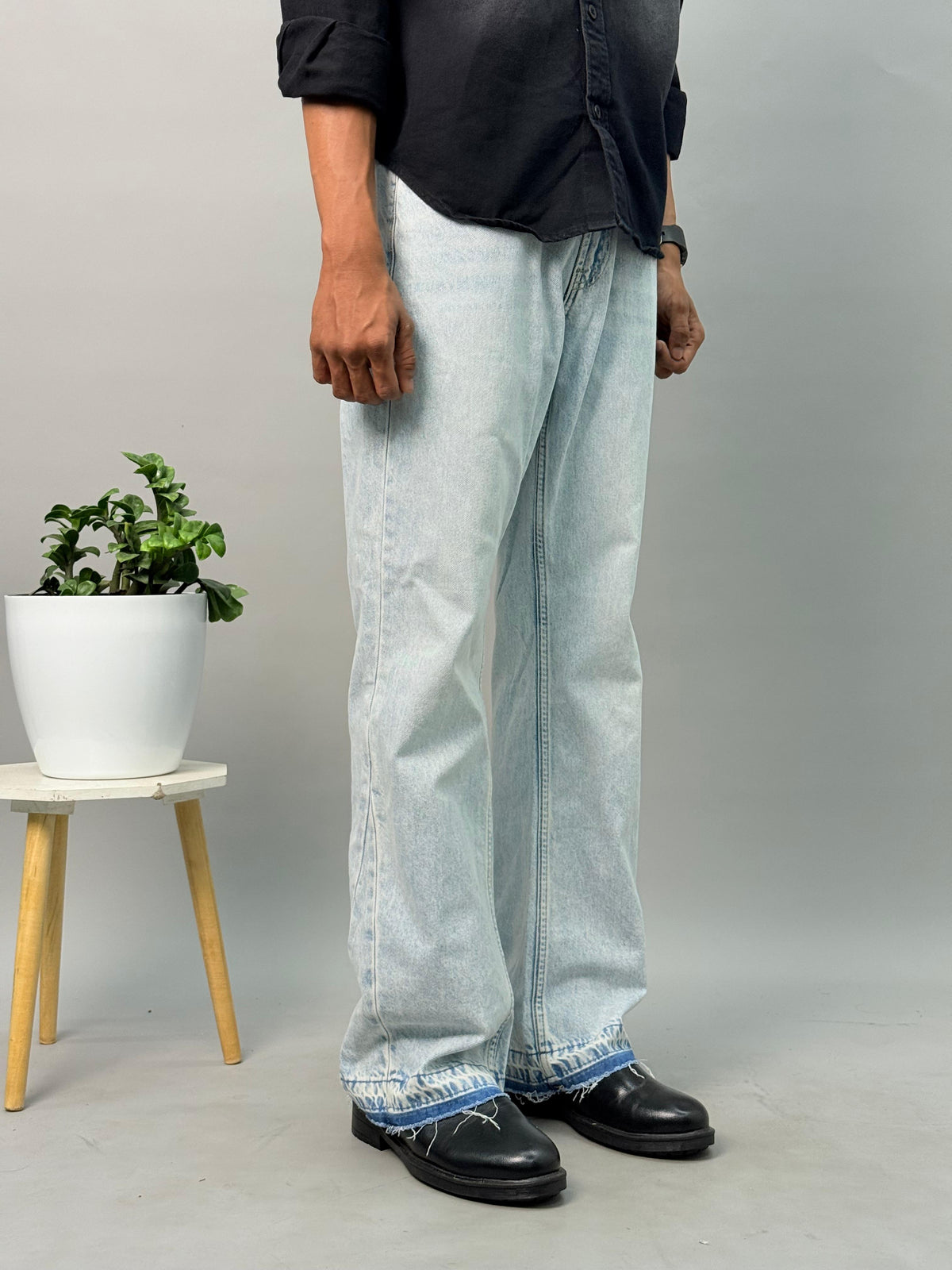 Light Blue Raw-Distressed Wide-Leg Jeans