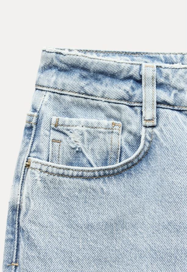 LIGHT BLUE STRAIGHT-LEG HIGH-WAIST JEANS