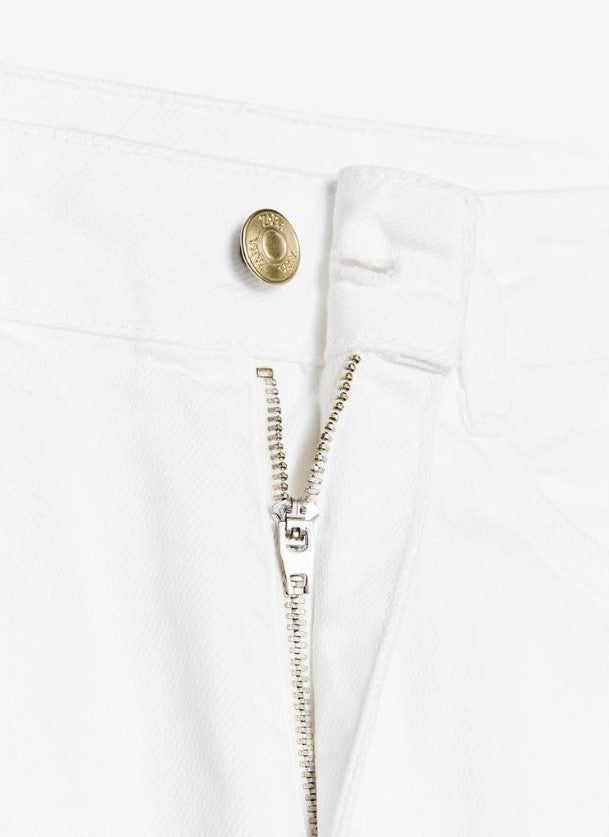WHITE STRAIGHT-LEG HIGH-WAIST JEANS