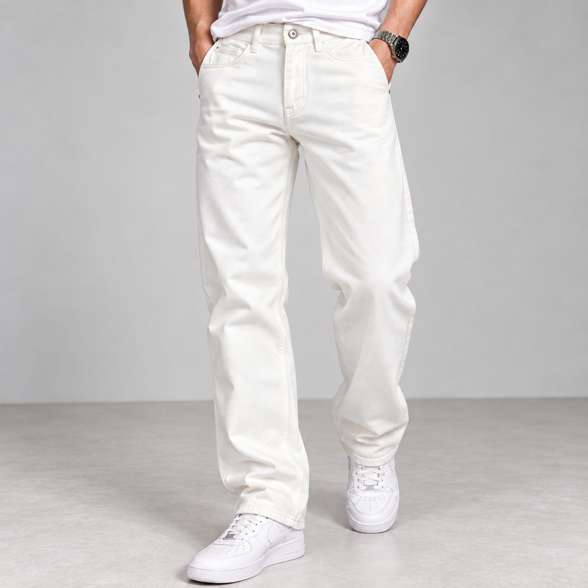 Off-White Mom Fit Jeans