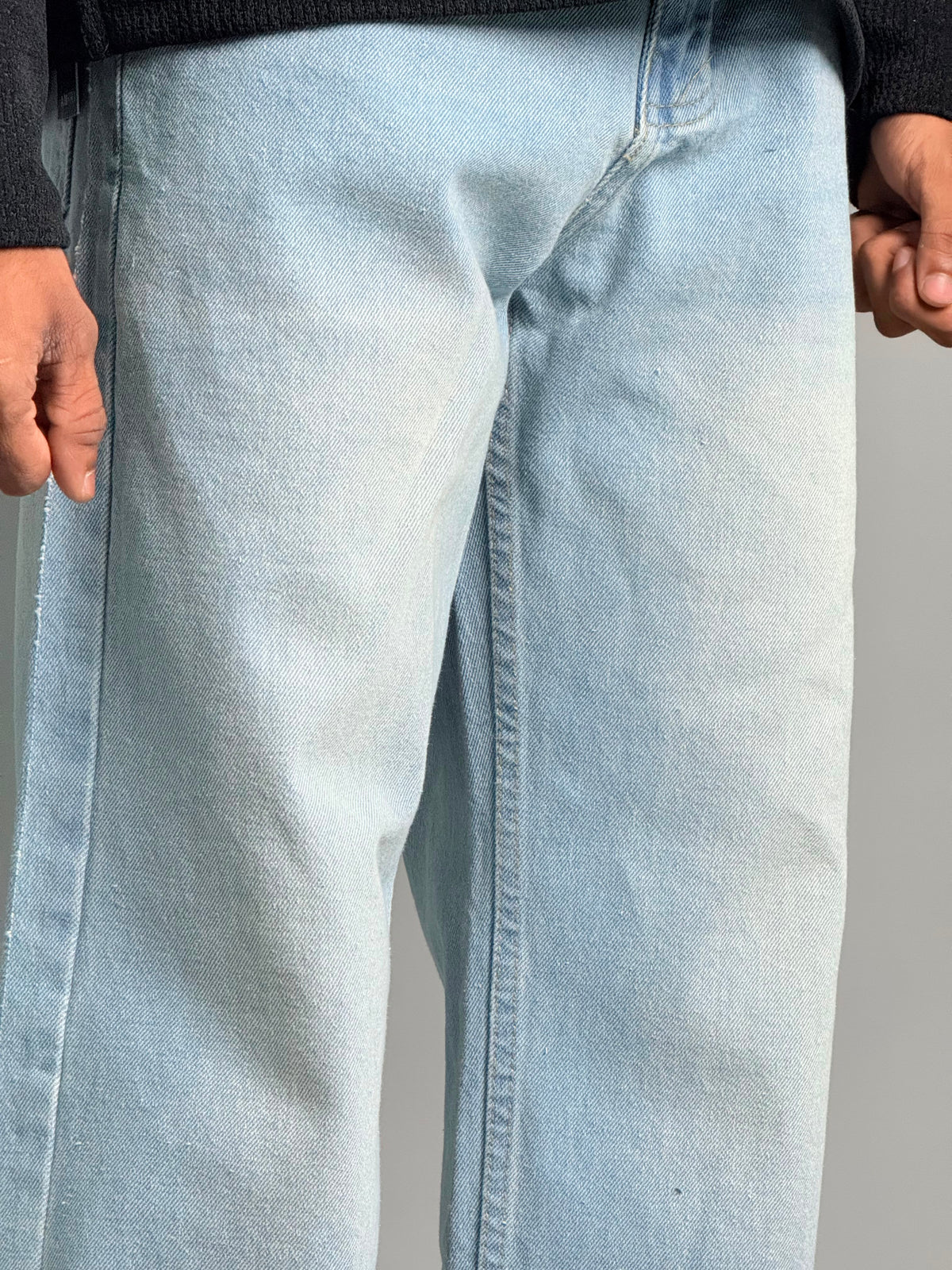 Light Ice-Blue Wash Baggy Jeans